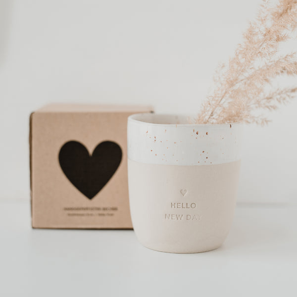 Becher "Hello New Day" - raschekraenzedevelopment